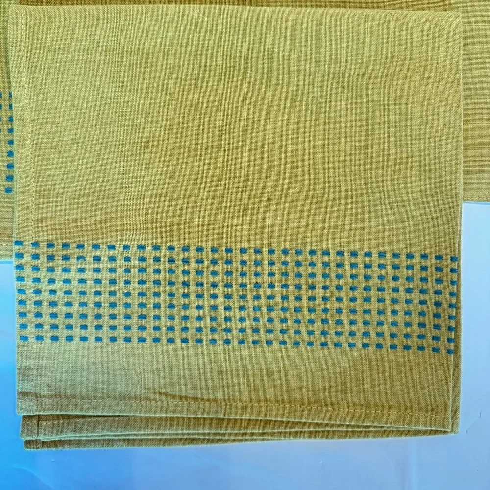 Set of 2 Woven Placemats with Coordinating Cloth Napkins Olive Green Rust Cream